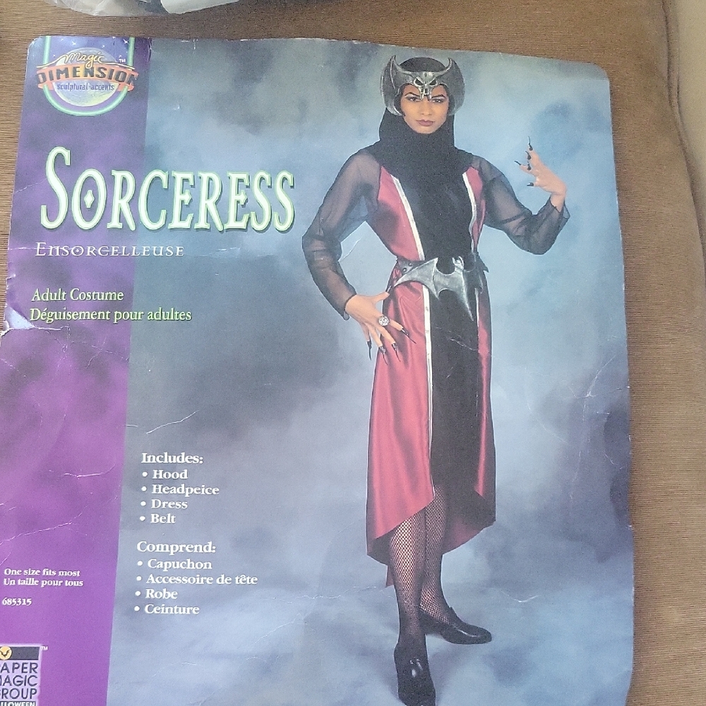 Enchanting Sorceress Costume - Black and Red